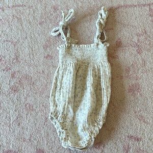 Nothing Fits But baby bubble romper Yuki size 12-24 months GUC